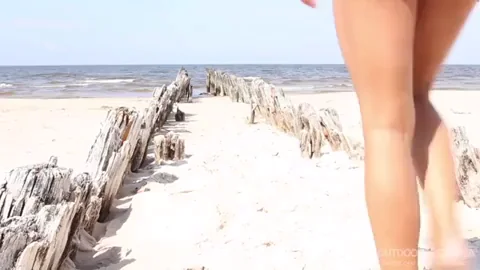 Keily In The Sea