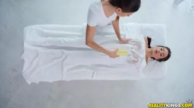 🍑 Kings Spa Slut Liya Gets Nude Massage Tease 🔥