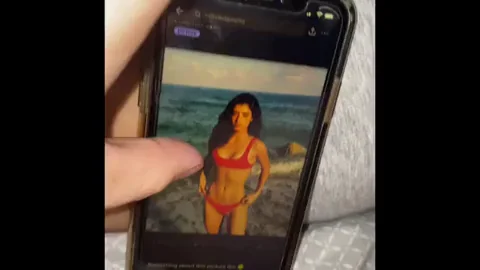 Jerking to Dixies Subreddit and Blasting Cum on GF's Massive Booty