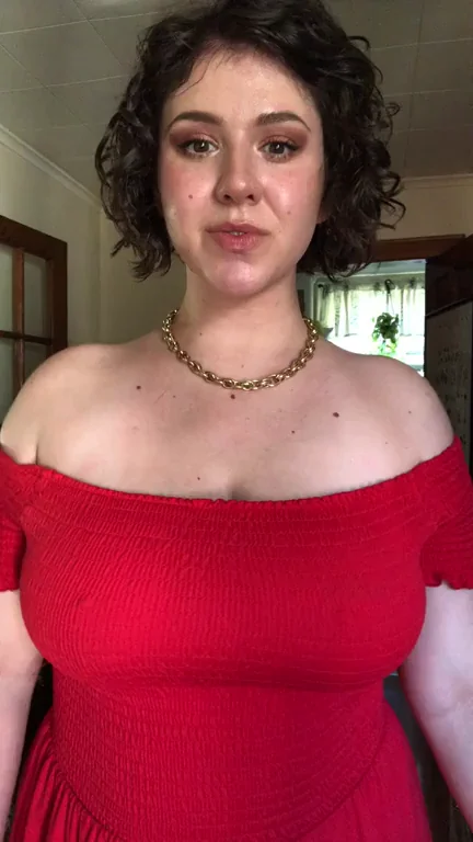 They pop out so easily in this dress