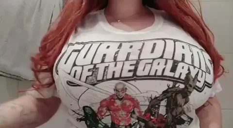 🔥 Redhead Babe's Epic Titty Drop After Internet Blackout 😈🍈🍈