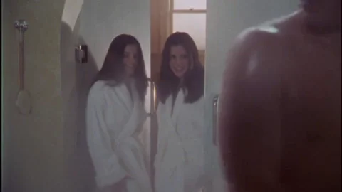 Annie & Alicia Sorell -- The famous shower scene fromCruel Intentions 2 (2000) full clip in comments