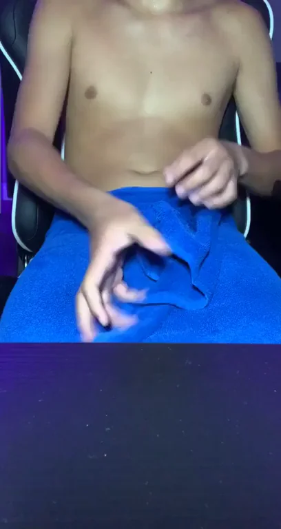 Still Wet Thick Dick Tease 🍆💦