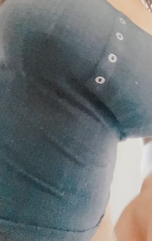 Epic First-Time Titty Drop: Bigger Than You Thought Slut Drops Massive Mams!