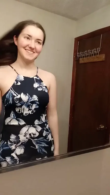 Snapping Fingers to Strip Naked 🖐️🍑🔥