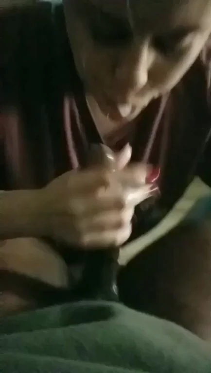 Slutty Girl Gags on Daddy's Thick Cock 💦🍆