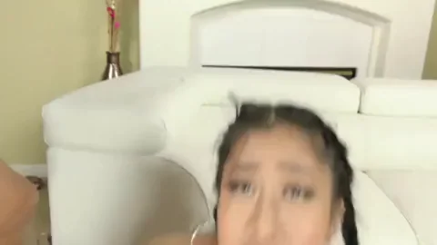 Jade Kush Gets Painted