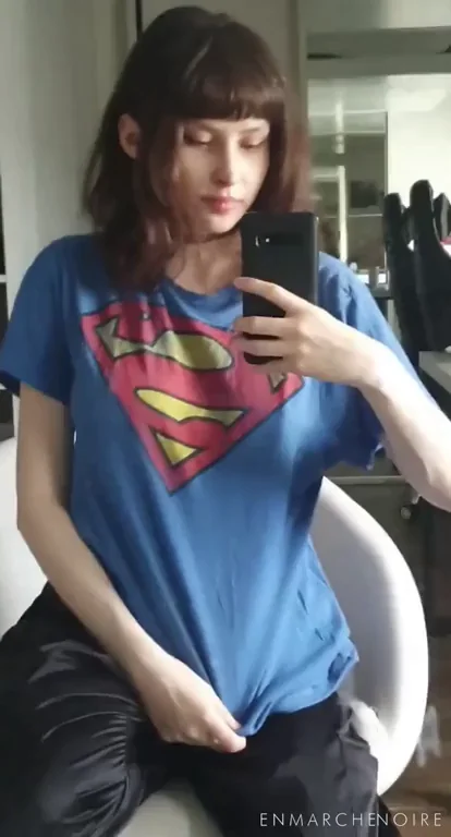 (oc) Supergirl here, let me show you my secret weapon ?