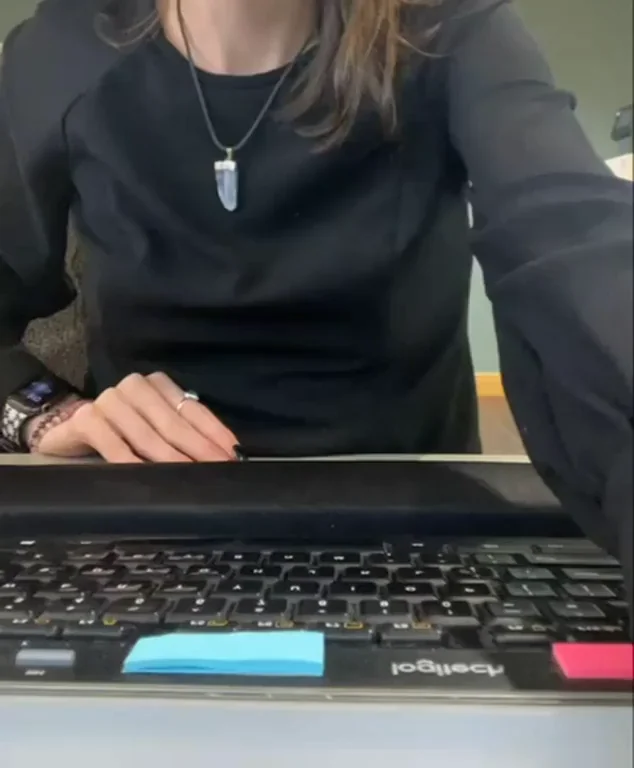 Riskiest Office Flash Ever 😈 Crowded Workspace Nude Dare 💦