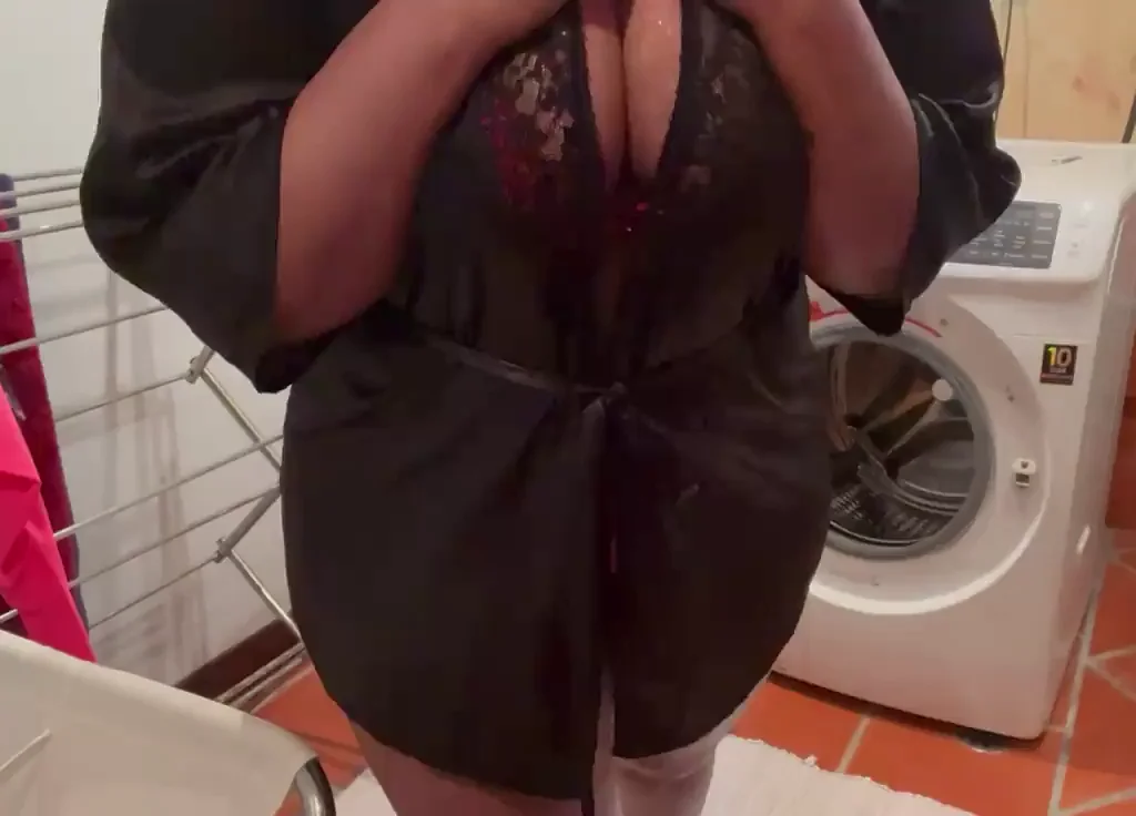If I welcome you home like this, can you help me take off the rest?