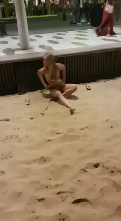 Party Slut's Public Pussy Rub-Down on the Beach 🏖️💦