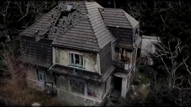 Creepy Haunted Fuckhouse Bukkake Screamfest 😱🍑💦