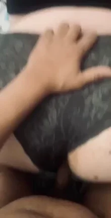 Goth girl who loves wax play. ?
