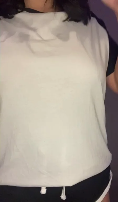 Gym Slut's Jiggle Tease: Bouncing Tits & Ass in Tiny Shorts!