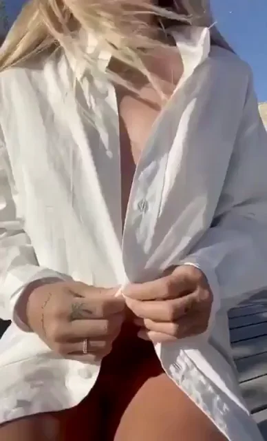 Blonde Bombshell's Epic Titty Drop & Juicy Ass Tease