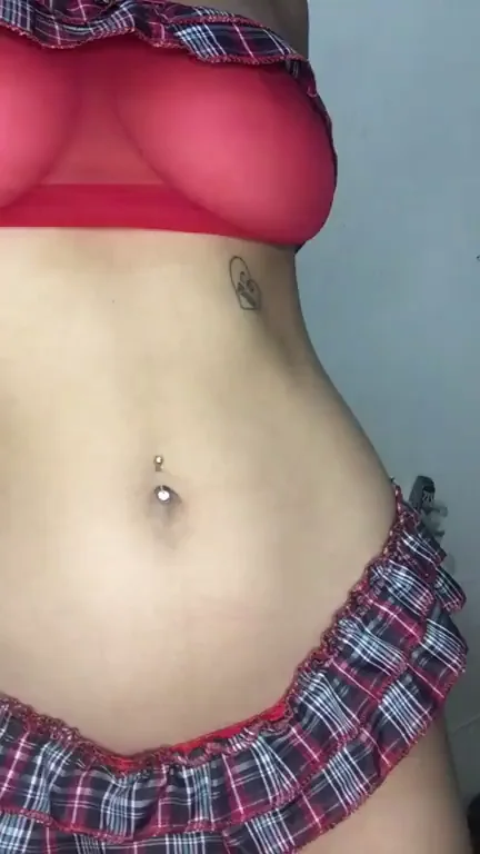 Hot Plaid Slut Teasing Her Juicy Ass to Drain Your Balls