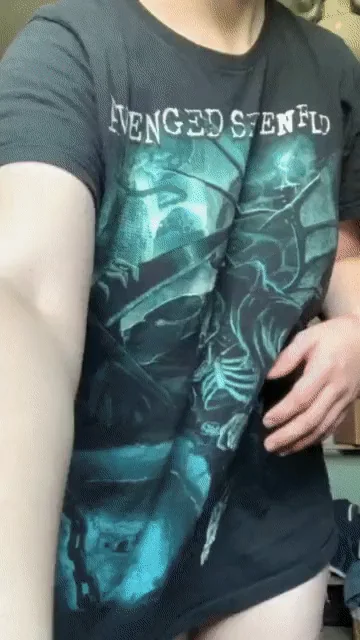 A teen titty drop and a pussy flash! What more do you need for an incredible boner? (F19)(OC)