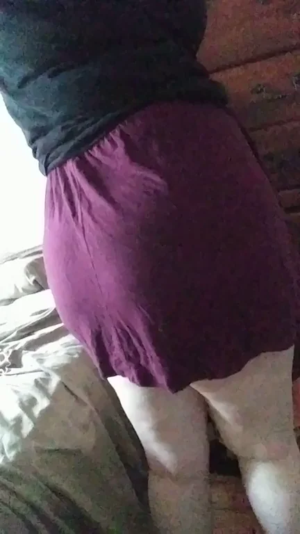 Peek Under My Tight Purple Skirt 😈🍑