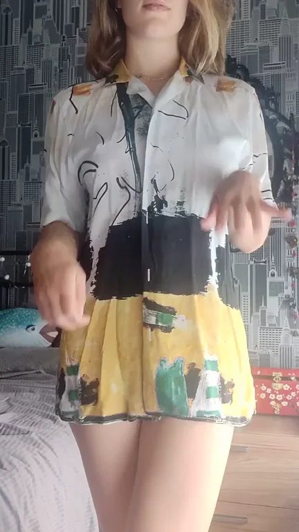 Do you like the petite body under this shirt?