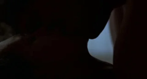 🍑 Jamie Lee Curtis Gets Her Juicy Plots Tongue-Fucked in Blue Steel (1989) 👅