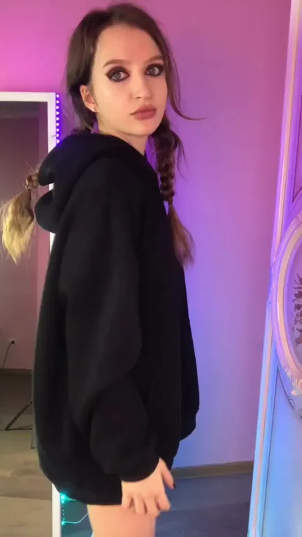Gonna steal your hoodie and your heart