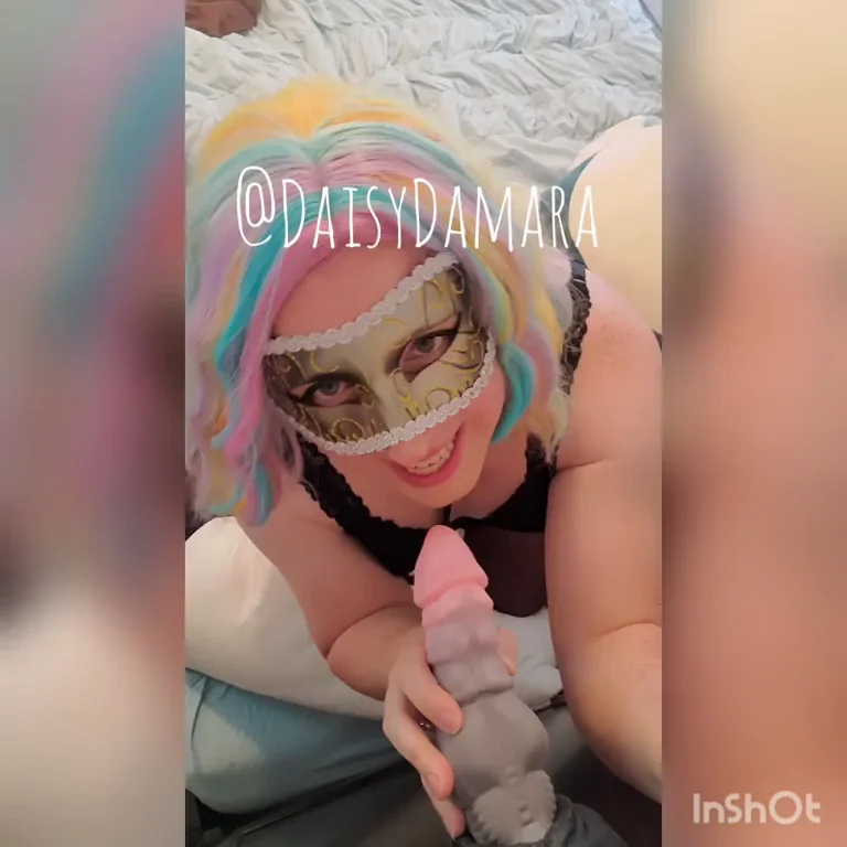 I love sucking big dragon dicks ?