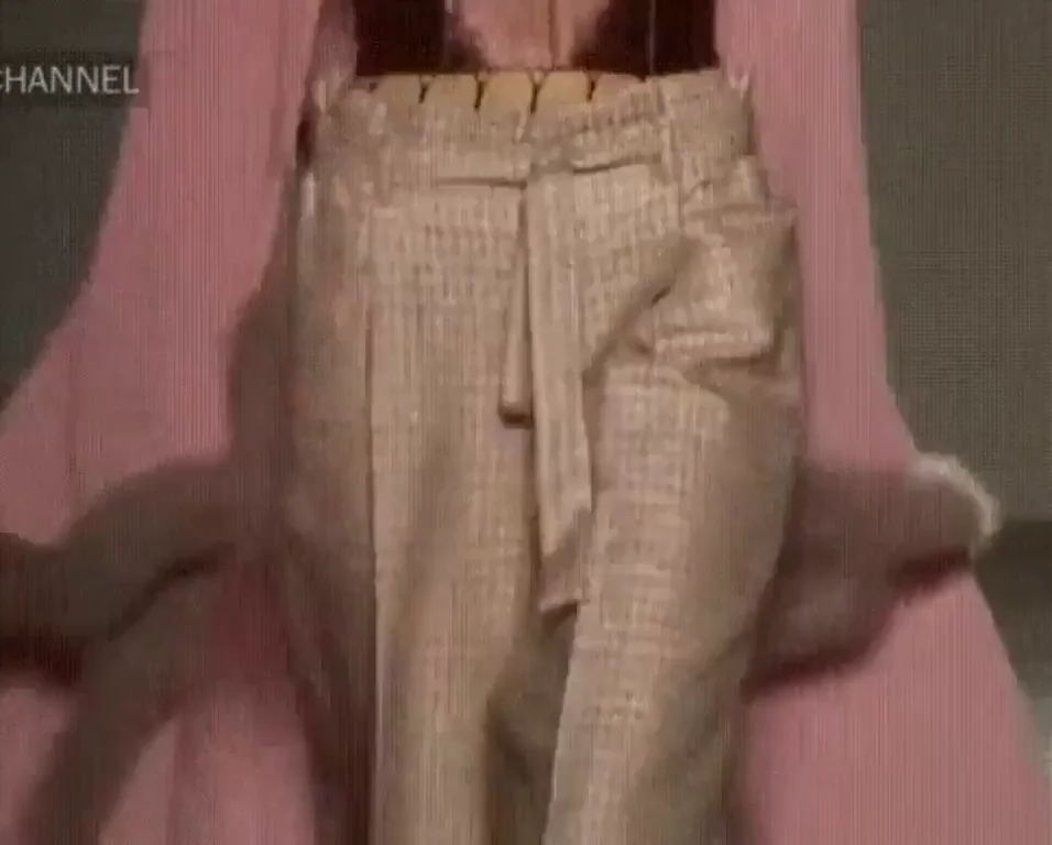 🍑 Epic Ass Jiggle Show Onstage 🔥