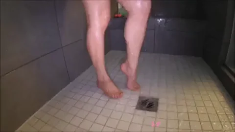 Alexa Pearl's Steamy Shower Ass Worship