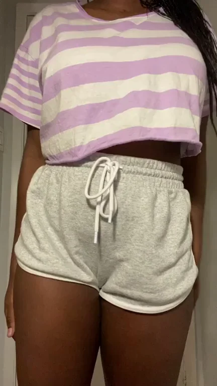 😍 [OC] Bigger Than You Thought Monday Tease! 🍑💦