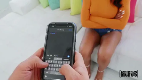Share My BF - Girlfriend Meets Side Chick