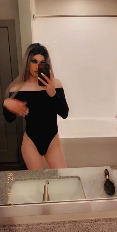 Would you fuck me over my bathroom counter?