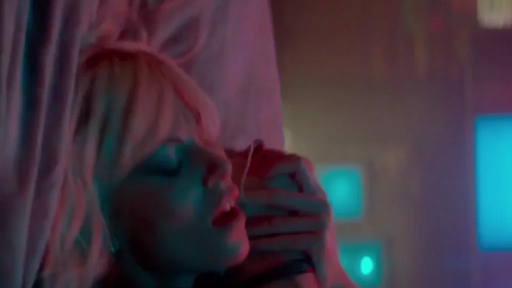 Charlize Theron & Sofia Boutella's Steamy Atomic Blonde Lesbian Grind