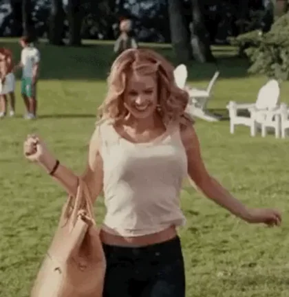 🍑 Late Aunt Alice Eve Steals the Family Reunion Show! 🔥