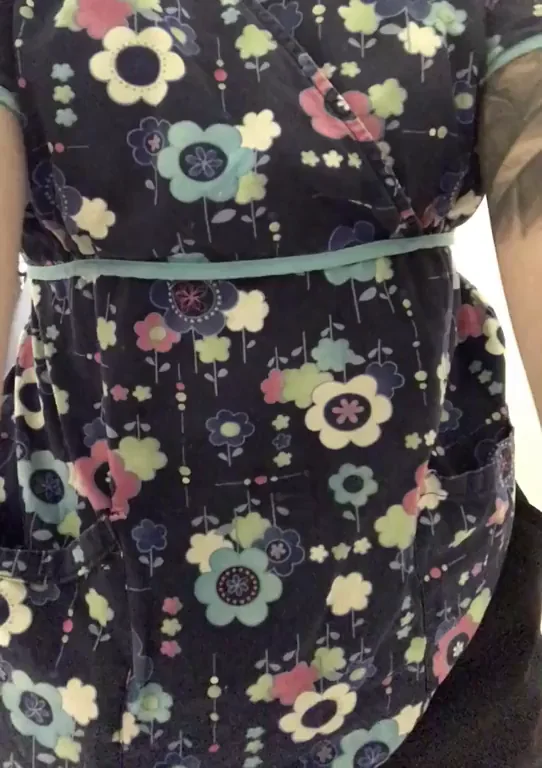 Feelin a lil frisky at work ! [GIF]
