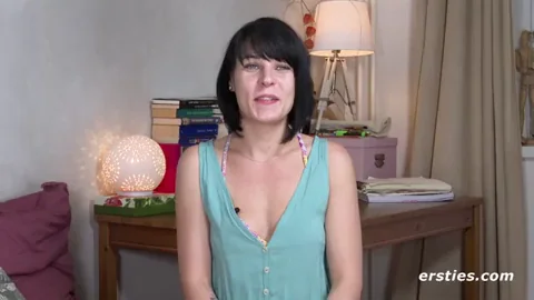 Marie from Berlin Jills Her Juicy Pussy 💦🔥
