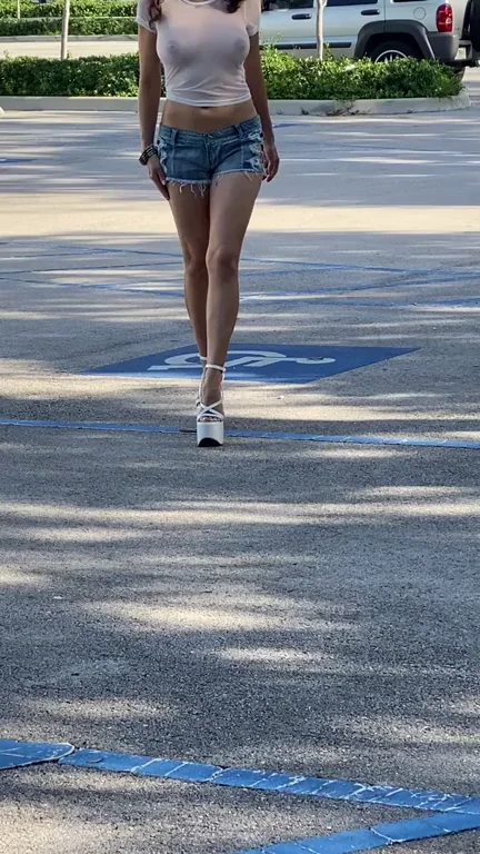 I was a little unsteady on platforms after knocking back a few! (f)
