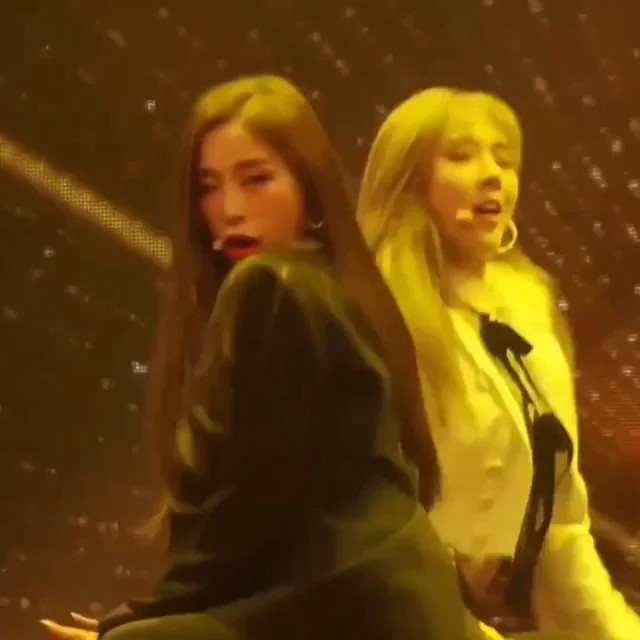 Dreamcatcher Gahyeon: Sultry Stage Slut Vibes