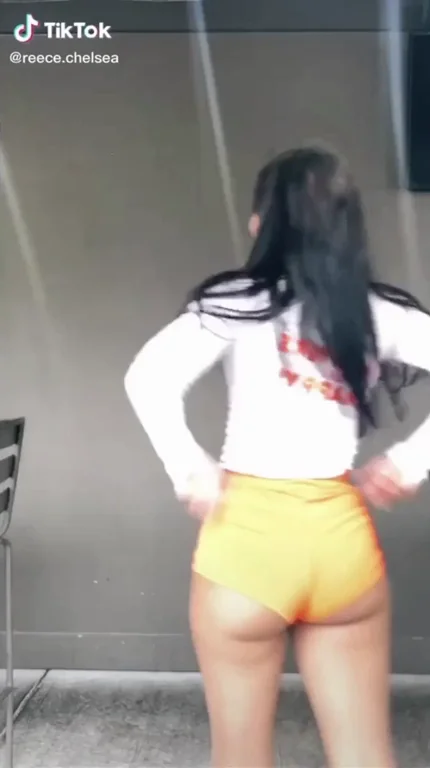 Hooters Booty - tiktok FAP edit