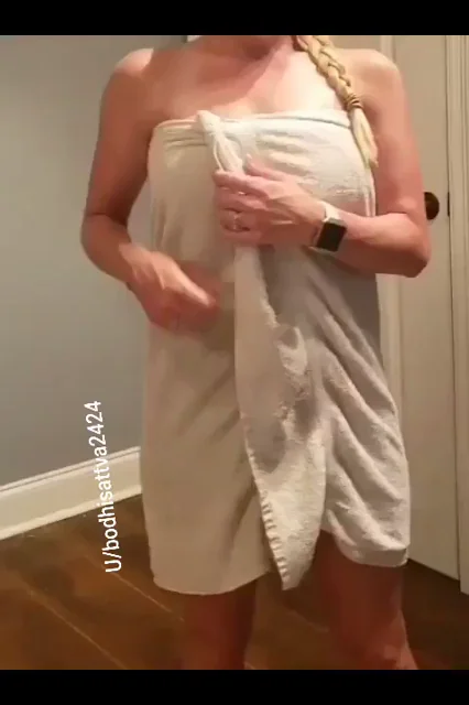 Towel Drop. [f] OC