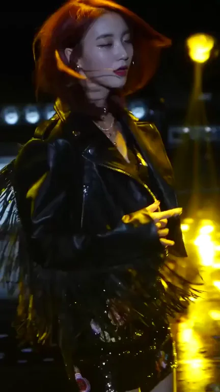 🔥 Binnie's Slutty Redhead Tease in Shiny Leather & Ass Out Shorts 💦