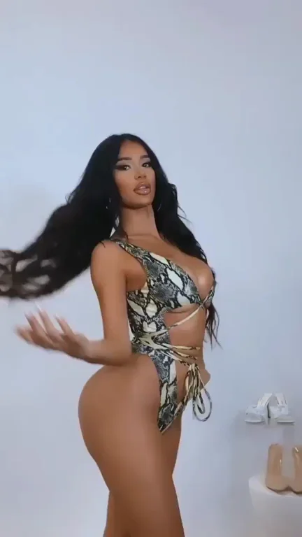Busty Janet Guzman