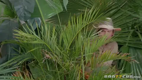 Ass Safari - Kat Dior