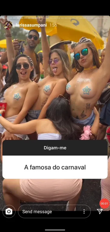 larissasumpani from Insta