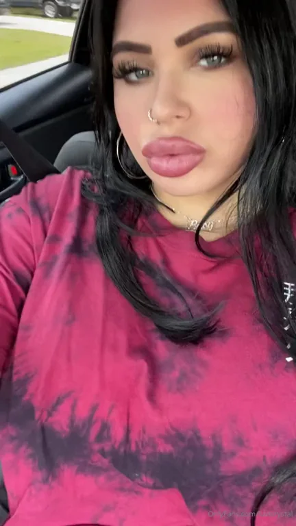 Mrs Lust's Car Titty Tease 💋🍈🍈