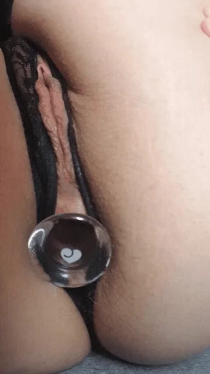 😈 Reddit Slut Flashes Her Juicy Pussy & Shiny Butt Plug Ass ? [OC]