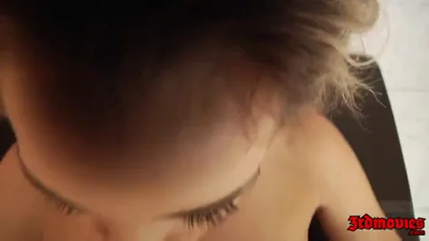 Kimmy Granger playing with her meal