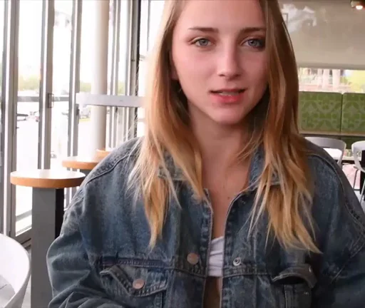 Cute Blonde Slut Flashes Tits in Cafe ☕🍒 [GIF]