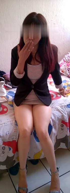 😈 Busty Babe in Tight Mini Skirt 'Watching TV' & Teasing Hard 🍑