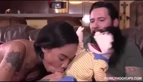 Um Okaaay Puppet Sucks Her Juicy Pussy