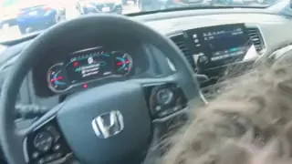 🍑 Curvy Petite EllaKai Slurps Risky Car BJ in Traffic 🚗💦